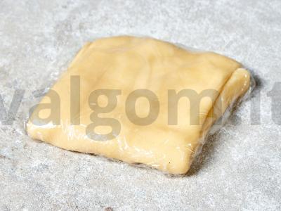 Sluoksniuota tešla kruasanams Žingsnis 12