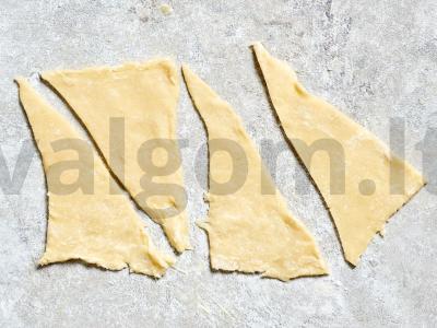 Sluoksniuota tešla kruasanams Žingsnis 15