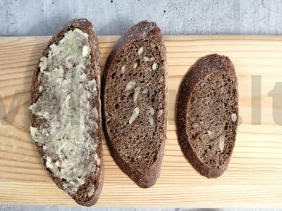 Česnakiniai sausainiai iš viso grūdo duonos Žingsnis 3