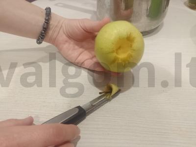 Garinti obuoliai su razinomis Žingsnis 1