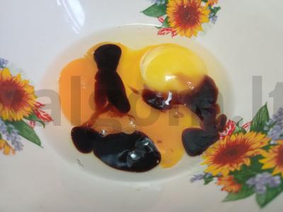 Azijietiškas omletas ryžių popieriuje Žingsnis 1