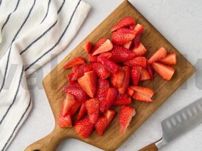 Braškinių-šokoladinis tortas Žingsnis 6