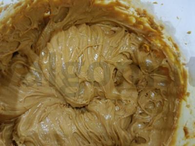 Karameliniai biskvitiniai pagrindai tortui Žingsnis 8