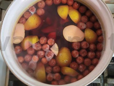 Aromatingas kriaušių-vyšnių kompotas Žingsnis 5