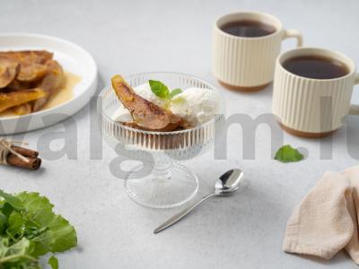 Karamelizuoti kriaušės pagrindine nuotrauka