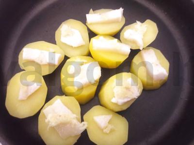 Bulvės, keptos su šonine ir česnaku Žingsnis 3