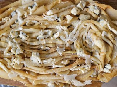 Blynai su karamelizuota kriauše ir dorblu padažu Žingsnis 8