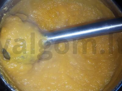 Moliūgų keksiukai su svogūnais Žingsnis 2