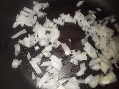 Moliūgų keksiukai su svogūnais Žingsnis 3