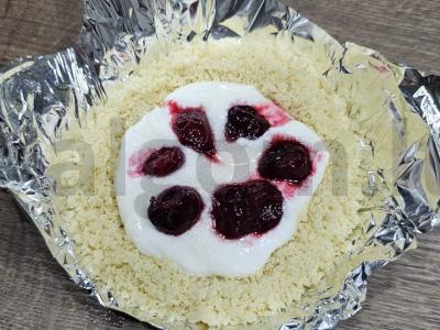 Mini pyragas iš sausainių su vyšniomis Žingsnis 5