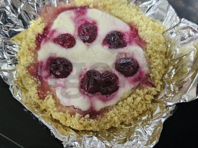 Mini pyragas iš sausainių su vyšniomis Žingsnis 6