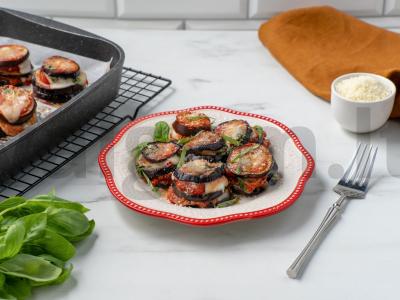 Baklažanai parmezano pagrindine nuotrauka