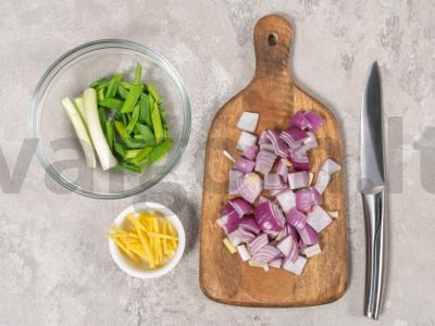 Azijietiška imbiero žuvis su žaliu svogūnu Žingsnis 3