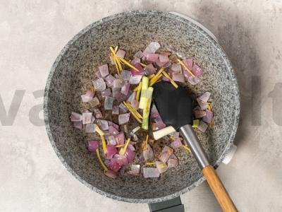 Azijietiška imbiero žuvis su žaliu svogūnu Žingsnis 4