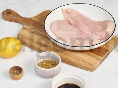 Sumuštinis su vištiena, špinatais ir jogurto padažu Žingsnis 1