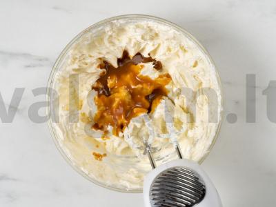 Mini sūrio pyragaičiai su sūdyta karamele Žingsnis 3