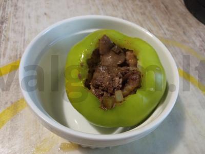 Paprika, įdaryta vištienos kepenėlėmis su čiobreliais Žingsnis 3