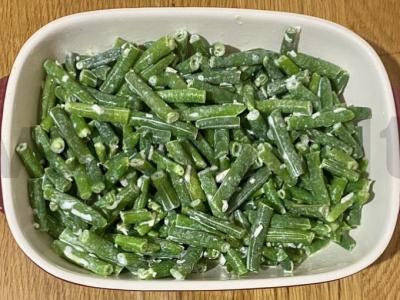 Kepta žirninė pupelė grietinės ir česnako padaže Žingsnis 4