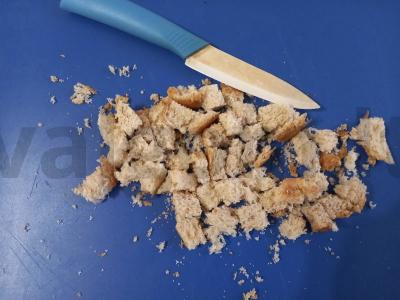 Rytinis omletas su duonos plutele Žingsnis 3