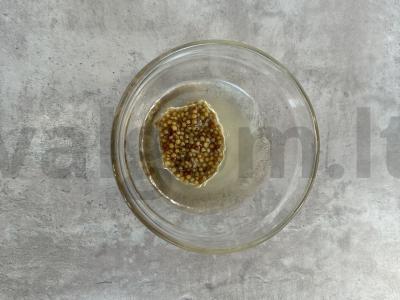 Salotos su kiviais ir vyšniniais pomidorais Žingsnis 4