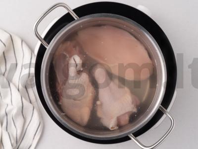 Vištienos želė butelyje Žingsnis 1