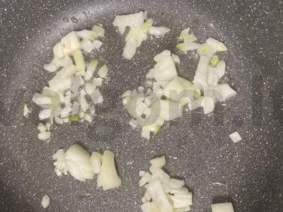 Kiaušinienė su pomidorais visai šeimai Žingsnis 3