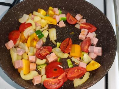 Aštrus šakšukas su sūriu Žingsnis 4