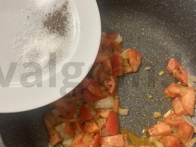 Kiaušinienė su pomidorais visai šeimai Žingsnis 5