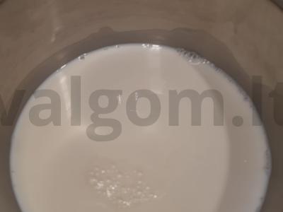 Avižų sėlenų košė su mangais Žingsnis 1