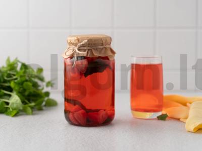 Braškinių kompotas žiemai pagrindine nuotrauka