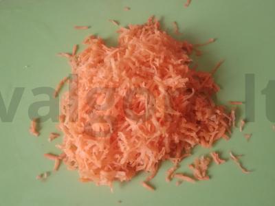 Apelsinų ir morkų salotas su anakardžiais Žingsnis 1