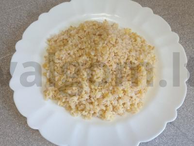 Bulguras su grietinėje troškintomis vištų širdelėmis Žingsnis 9