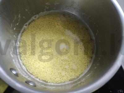 Pšenių košė su razinomis Žingsnis 3