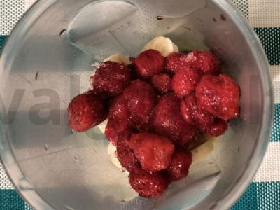 Švelnus bananų ir braškių ledai Žingsnis 3