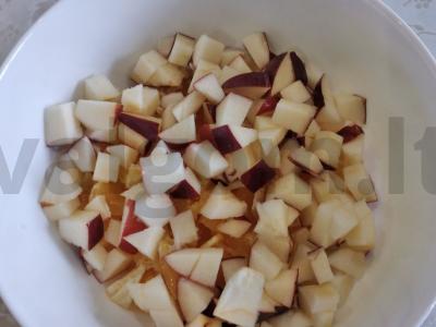 Saldus vaisių salotas su jogurtu Žingsnis 3