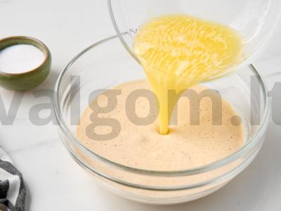 Pyragai su dešra ir sūriu Žingsnis 3