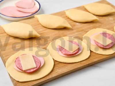 Pyragai su dešra ir sūriu Žingsnis 7