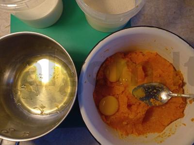 Moliūgų apkepas su razinomis Žingsnis 2