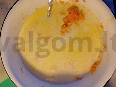 Moliūgų apkepas su razinomis Žingsnis 3