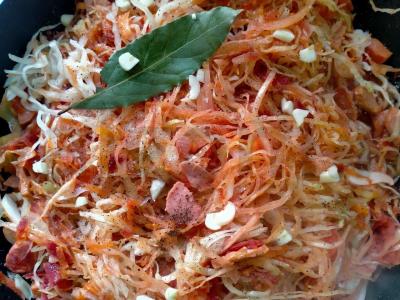 Troškinta kopūstai su dešrelėmis ir burokėliais Žingsnis 4