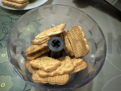 Sūrio pyragas su sūdyta karamele ir žemės riešutais Žingsnis 1