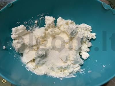 Sūrio pyragas su sūdyta karamele ir žemės riešutais Žingsnis 4