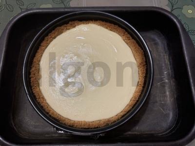 Sūrio pyragas su sūdyta karamele ir žemės riešutais Žingsnis 7