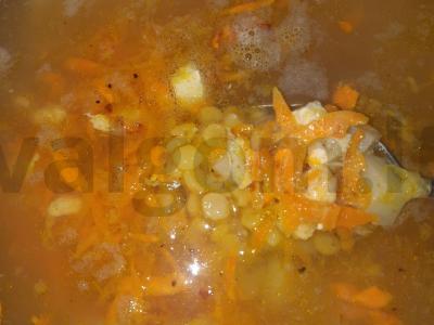 Žirnių sriuba su vištiena Žingsnis 4