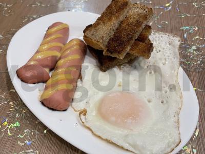 Sotūs pusryčiai sėkmingai dienai pagrindine nuotrauka