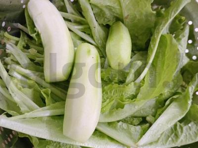 Vasaros salotos su agurkais ir majonezu Žingsnis 1