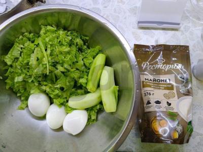 Vasaros salotos su agurkais ir majonezu Žingsnis 4
