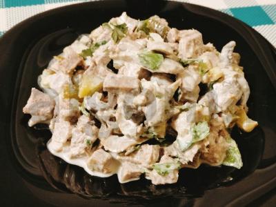 Sotūs salotas iš kiaulės liežuvio su pievagrybiais pagrindine nuotrauka