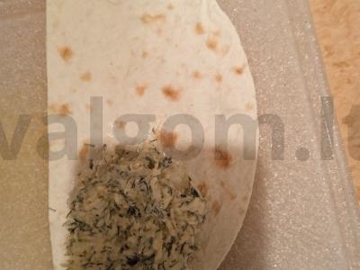 Sūrio ir žolelių trikampiai Žingsnis 3