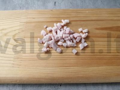 Grybų kepurėlės su grietinėlės-česnako įdaru Žingsnis 4